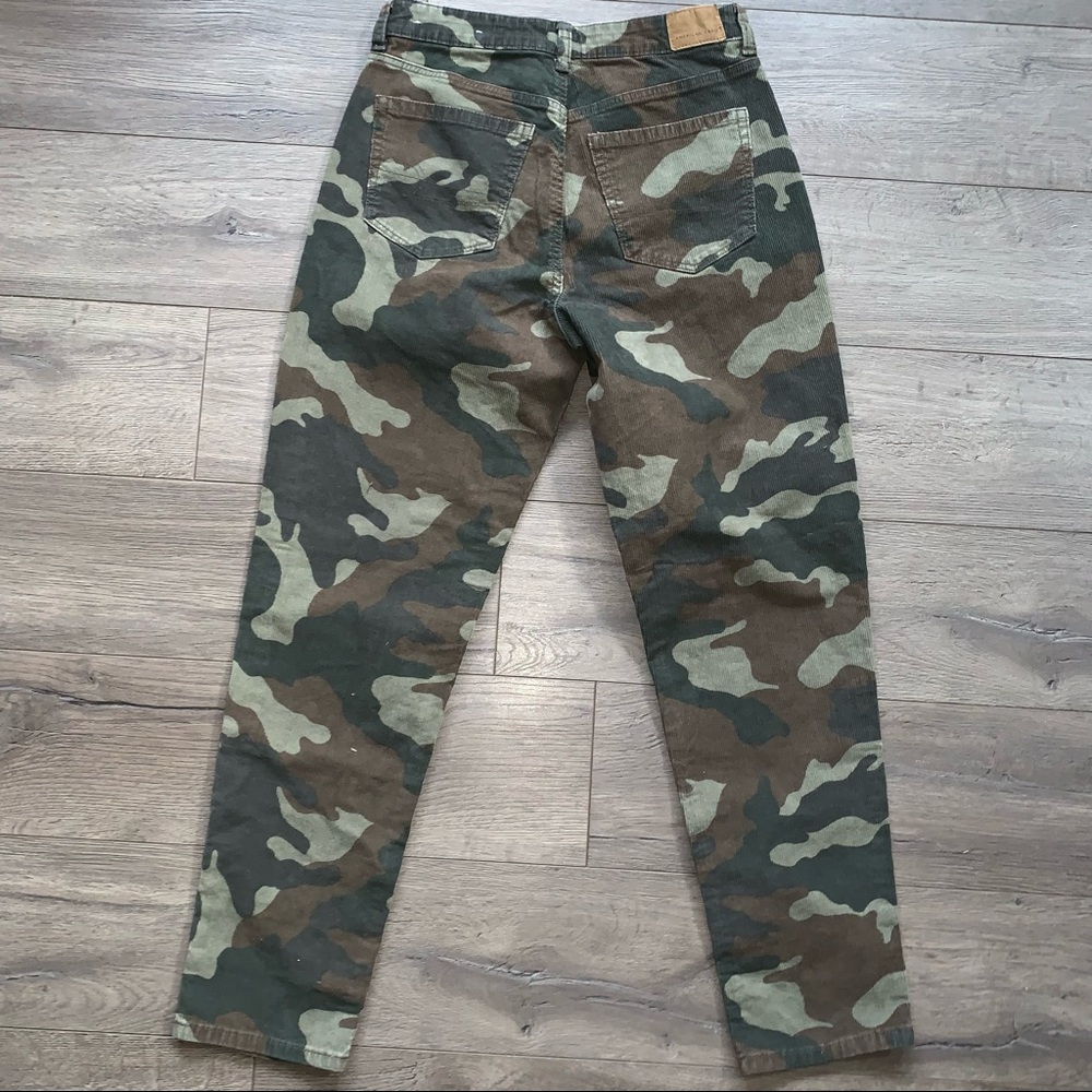 American Eagle Corduroy Mom Jeans - Picture 4 of 9
